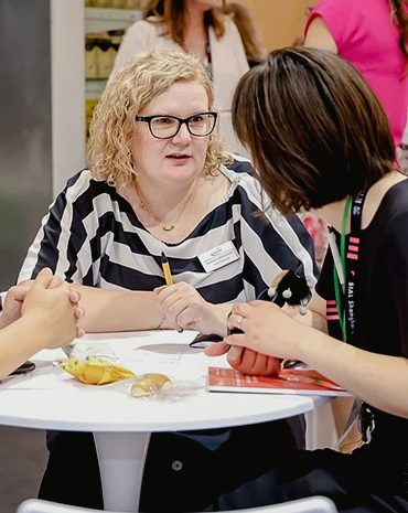 On-site formula and packaging consultation with a supplement brand owner